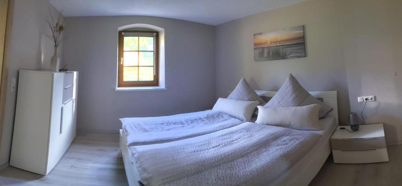 Ferienwohnung Aus-Zeit Auf Dem Lande Bad Gottleuba Esterno foto